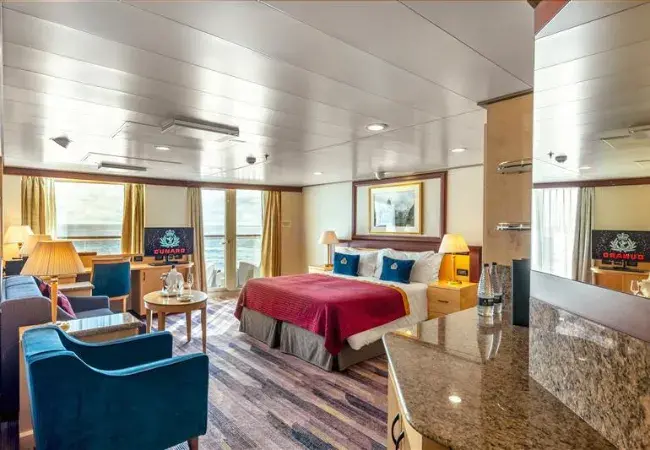 Queen Grill Suites